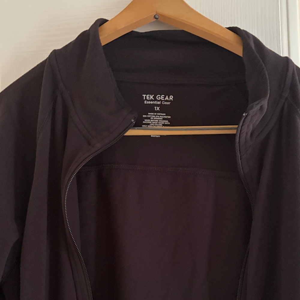 tek gear black full-zip jacket with stand collar